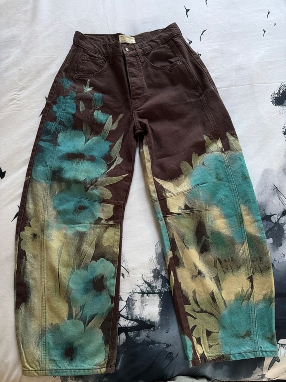 NWOT We The Free Good Luck Printed Barrel Jeans - Picture 4 of 5